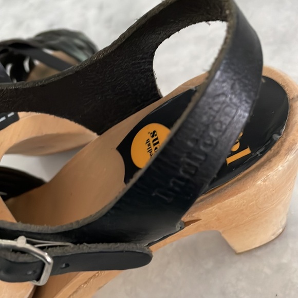 Swedish Hasbeens Black Braided Sky High Peep toe Wooden Stapled Clogs/Sandals - Picture 14 of 16